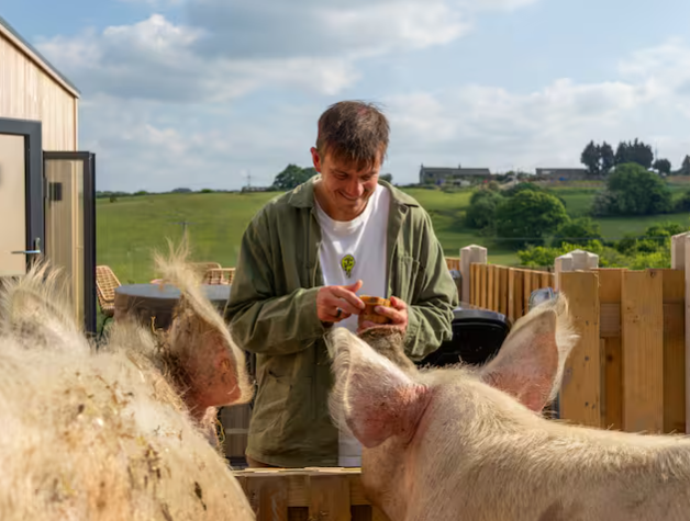 Airbnb Best of British Fund